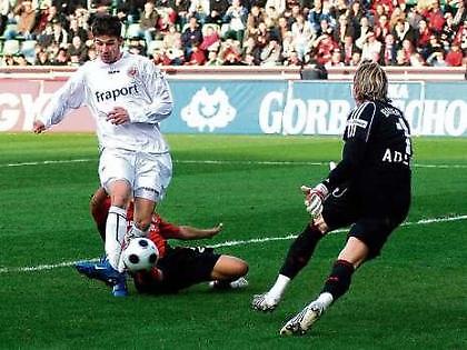 Μάντζιος: «Μου δίνει αυτοπεποίθηση το γκολ»