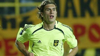 ΑΡΗΣ: Μέσα ο Παπάζογλου, έξω ο Αμορόζο