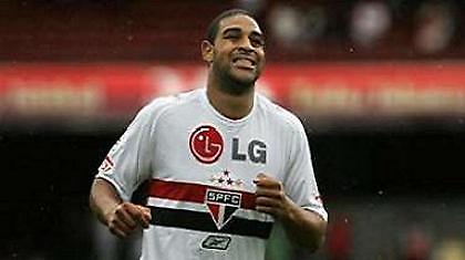 Ζουβέντσιο: «Ο Αντριάνο θα επιστρέψει στην Ίντερ»