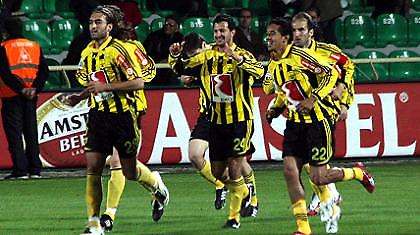 Τη νίκη (και) για το γόητρο