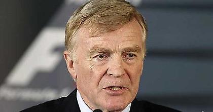 Αυξάνονται οι πιέσεις για παραίτηση στον Μόσλεϊ