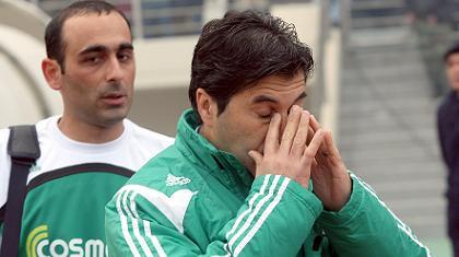 Μαζεύει τα κομμάτια του…