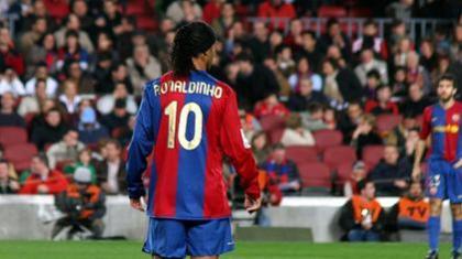 «Ο Ροναλντίνιο έχει συμβόλαιο, αλλά...»