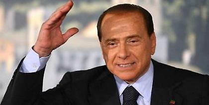 Μπερλουσκόνι: «Έρχεται Ροναλντίνιο και σούπερ επιθετικός»