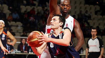 Κουμπούρας: «Κρίσιμο παιχνίδι για μας»