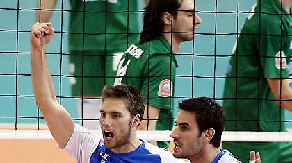 Ξανά στον «θρόνο»…