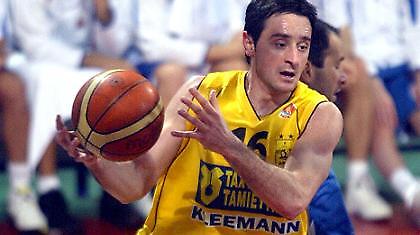 A1: Πρωτομαγιά στο παρκέ