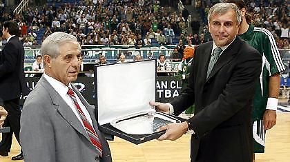 Π.Γιαννακόπουλος: «Ανανεώσαμε με τον κορυφαίο»