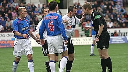 Scottish League: «Γκέλα» για την Ρέιντζερς