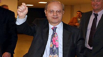 «Δεν συμβάλλουν στην ενότητα οι δηλώσεις Σταθοκωστόπουλου»