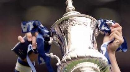 Τους… έκλεψαν τη χαρά