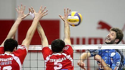 Παραμένει στη Λαμία ο Γκάτιν