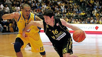 Ανακοίνωσε 32αδα ο Σερφ