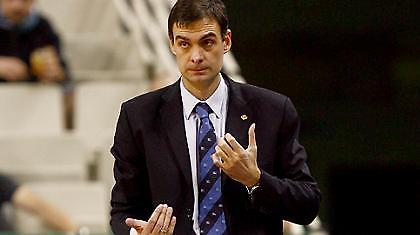 Α1: Συνεχίσει με Μπαρτζωκα…