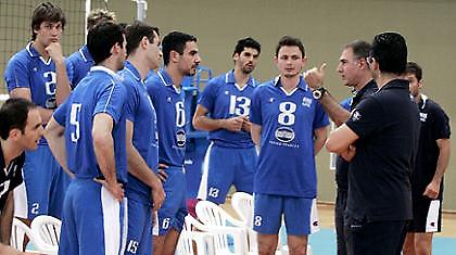 Με το δεξί…