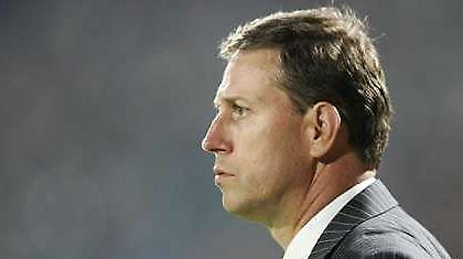 Ο Περέν φεύγει, ποιος έρχεται;