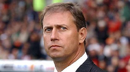 Παρελθόν από τη Λιόν ο Περέν