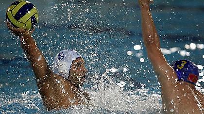 Βρίσκει τον ευατό της…