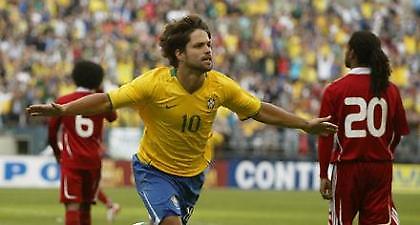 Παραλίγο να σταματήσουν τη «σελεσάο» Ενσαλίβα και Ρατζίνσκι