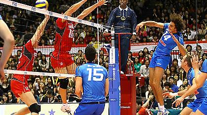 «Μάχες» για δύο εισιτήρια