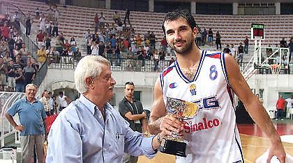 Α1: Ο ένας ήρθε, ο άλλος αποχώρησε…