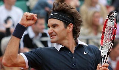 Στα ημιτελικά ο Φέντερερ