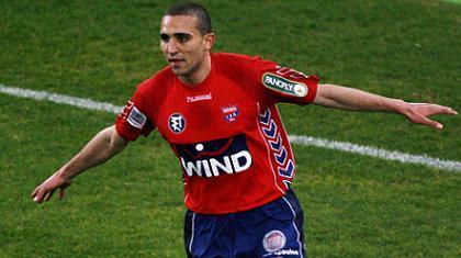 Σκόραρε με την Αλγερία ο Τζιμπούρ