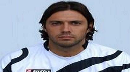 Γράφει ιστορία ο Ντοσένα