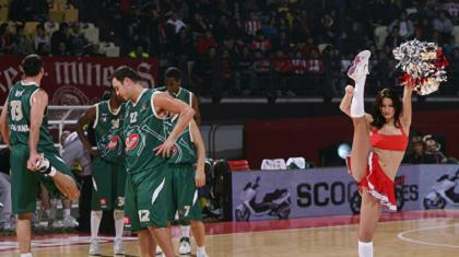 Ξανά στον «θρόνο» της…