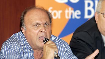 Αναβλήθηκε η σύσκεψη...