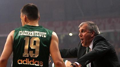 Ομπράντοβιτς: «Θα μείνει ο Σάρας»