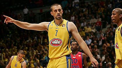 Στο λιμάνι ο Βούισιτς!