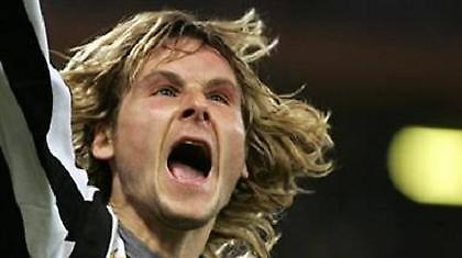 Νέντβεντ: «Παίκτης που χρειαζόμασταν ο Αμάουρι»