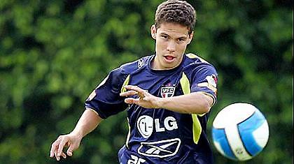 «Τρελά» λεφτά για Ερνάνες