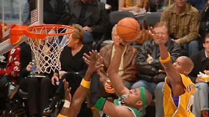 Εκτός Πιρς, Μπίλαπς, «παρών» ο Κιντ