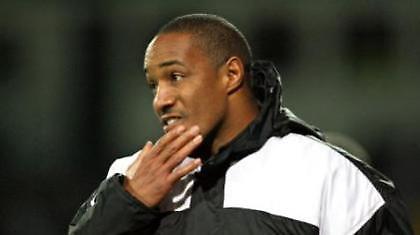 Ο Ινς στον πάγκο της Μπλάκμπερν