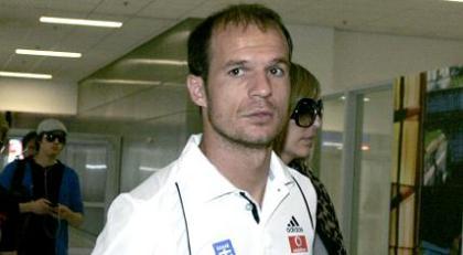 Φουλ για Μπασινά