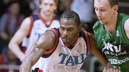 Μάικλ: «Είχα πρόταση από Ολυμπιακό»