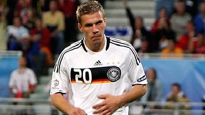 Ποντόλσκι: «Δεν με θέλει η Μπάγερν, με θέλει η Γιουβέντους»