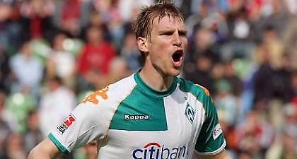 Ανανέωσε με Βέρντερ ο Μερτεζάκερ