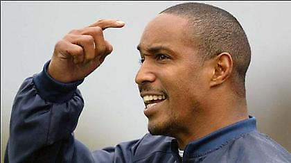 Και επίσημα Ινς στη Μπλάκμπερν