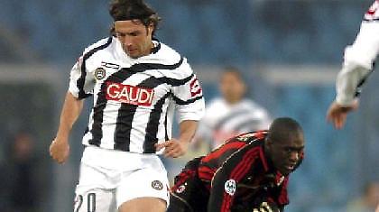 Πήρε Ντοσένα η Λίβερπουλ