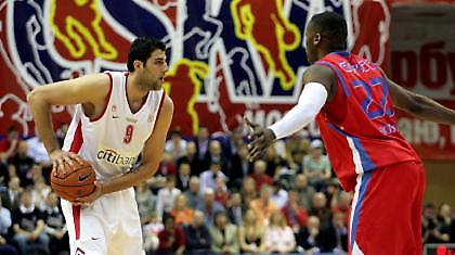 Πήγε λίγο πιο δίπλα…