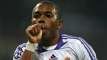 Καλντερόν: «Καμία επαφή για Ρομπίνιο»