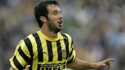 Έρχεται και υπογράφει ο Ντελόρτε