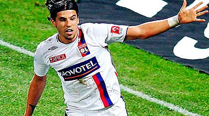 Μένει στη Λιόν ο Μπάρος(;)