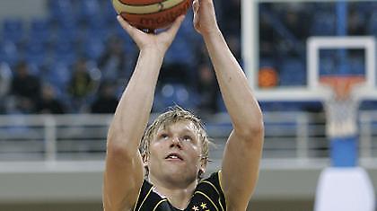 Α1: Υπέγραψε στο Μαρούσι ο Πάντιους