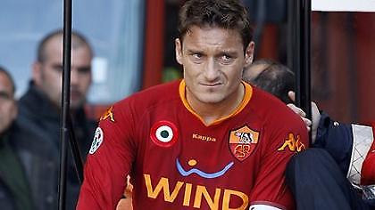 Τότι: «Είμαστε αδύναμοι…»