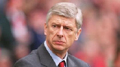 Βενγκέρ: «Θα μείνει ο Αντεμπαγιόρ»