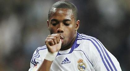 «Έδεσε» τον Ρομπίνιο η Ρεάλ